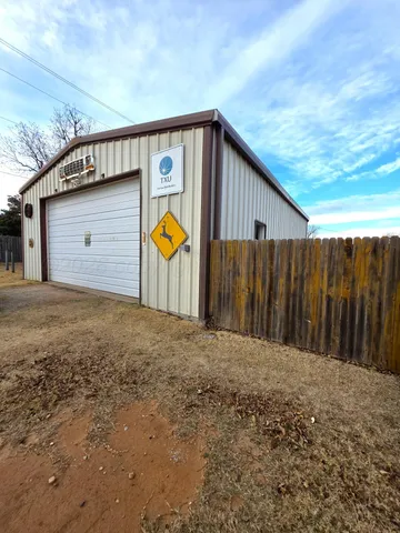 $224,000 | 501 North Houston Street, Shamrock, TX 79079