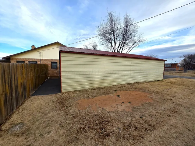 $224,000 | 501 North Houston Street, Shamrock, TX 79079