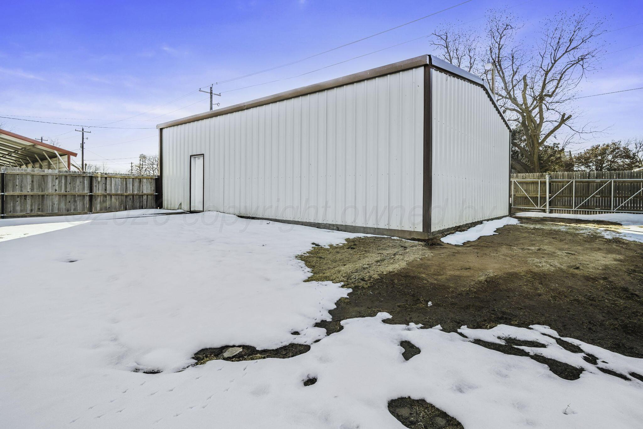 501 North Houston Street Shamrock, TX 79079 - Photo 9 of 24 501 N Houston St 09