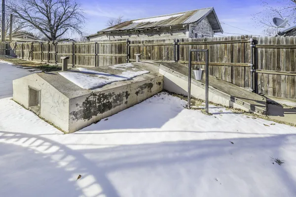 $195,000 | 501 North Houston Street, Shamrock, TX 79079