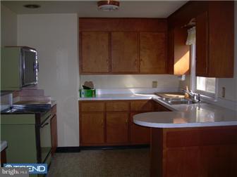 311 Rock Raymond Road Downingtown, PA 19335 - Photo 5 of 9 Kitchen