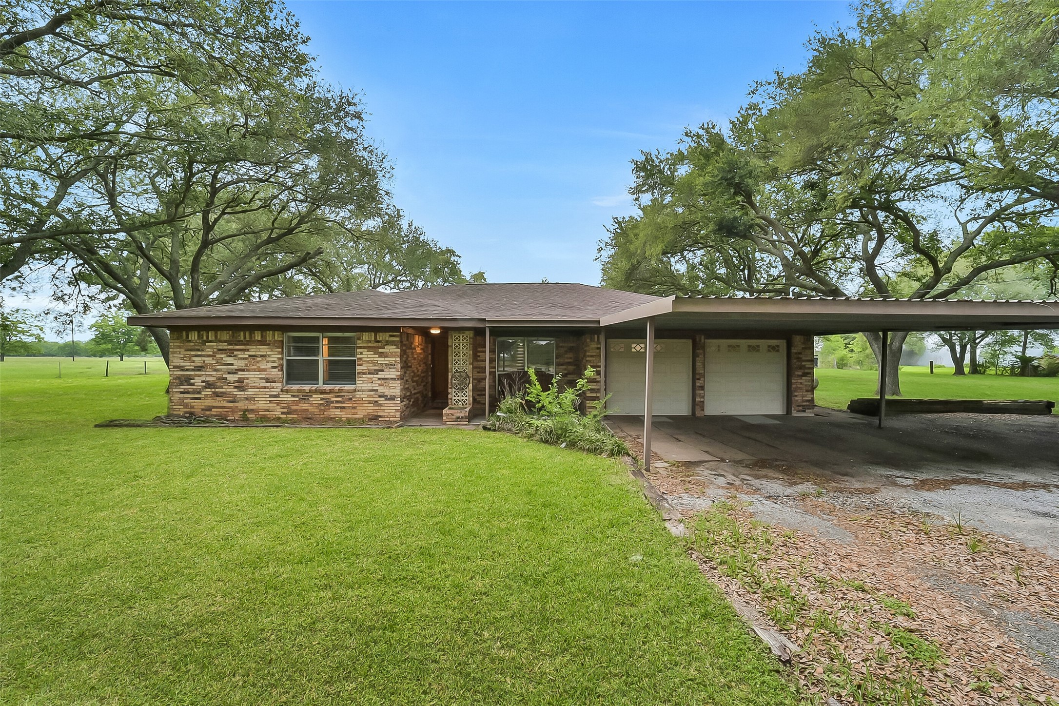 9606 Needville Fairchilds Road Needville, TX 77461 - Photo 4 of 46