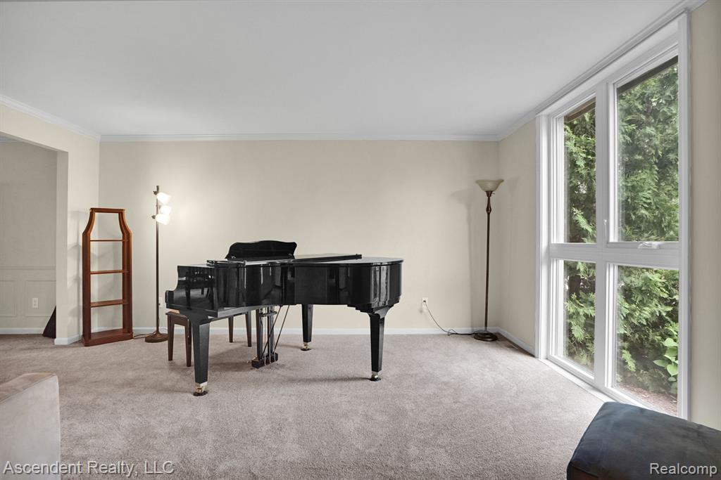 1663 Tacoma Drive Rochester Hills, MI 48306 - Photo 7 of 51