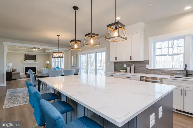 $1,049,562 | 5712 Hodges Road, Sykesville, MD 21784