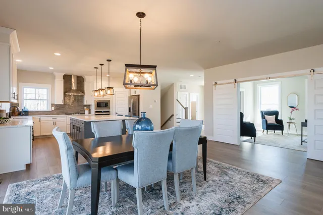 $1,049,562 | 5712 Hodges Road, Sykesville, MD 21784