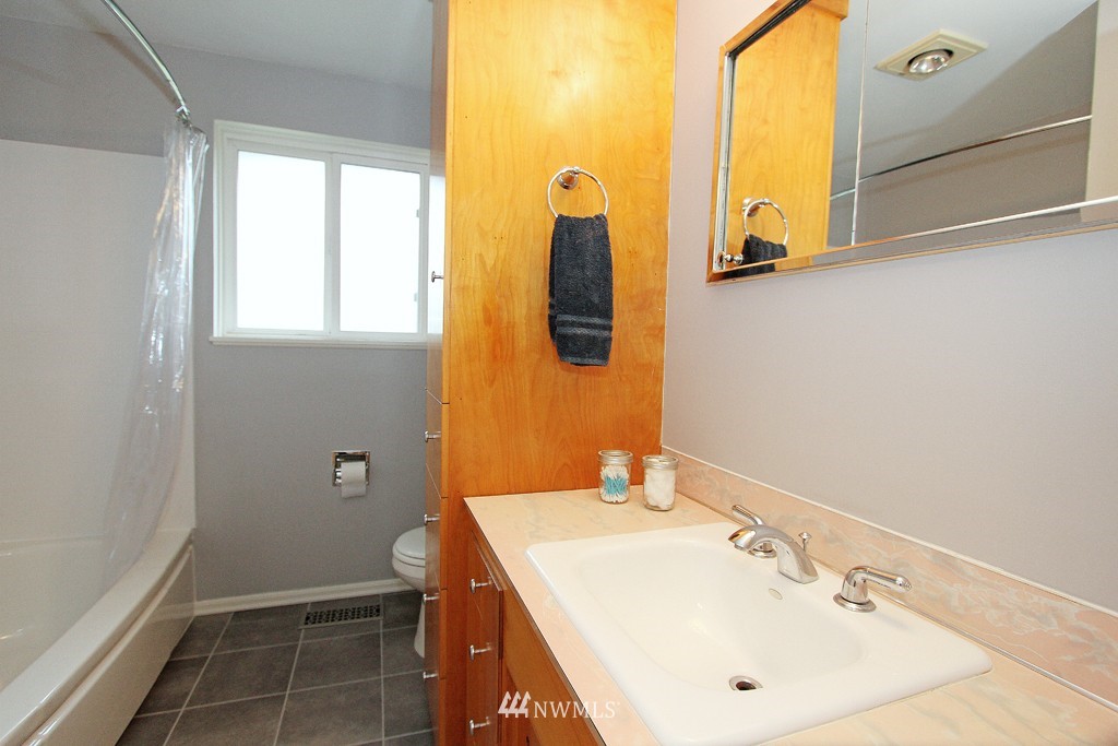 8837 Northeast 187th Street Bothell, WA 98011 - Photo 14 of 21 Gallery Image 14