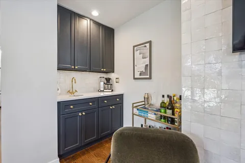 $875,000 | 1717 North Halsted Street, Unit C, Chicago, IL 60614