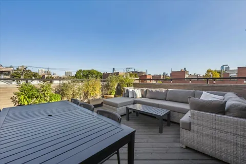 $875,000 | 1717 North Halsted Street, Unit C, Chicago, IL 60614