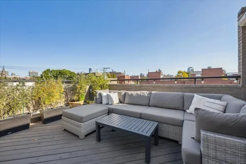 $875,000 | 1717 North Halsted Street, Unit C, Chicago, IL 60614