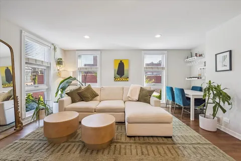 $875,000 | 1717 North Halsted Street, Unit C, Chicago, IL 60614