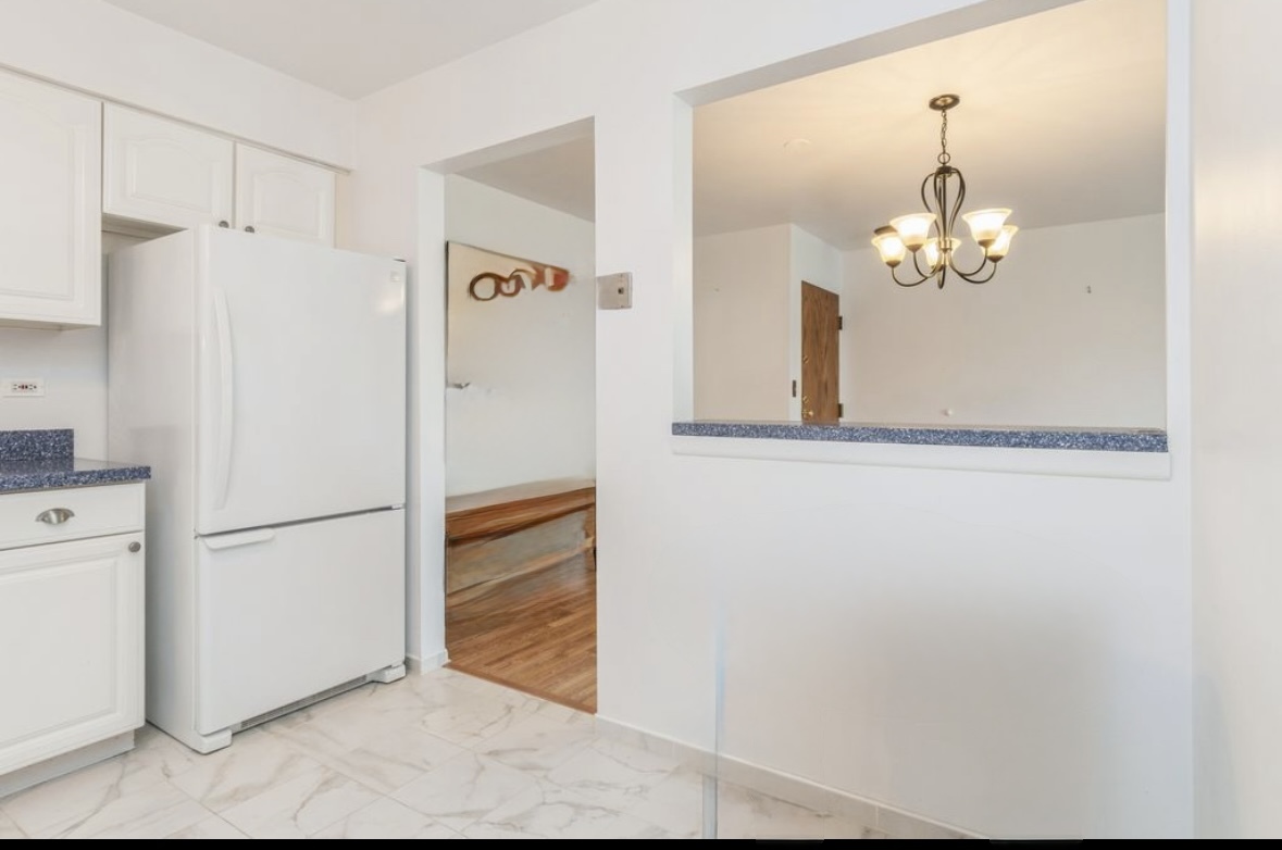 709 79th Street, Unit 401 Darien, IL 60561 - Photo 5 of 11