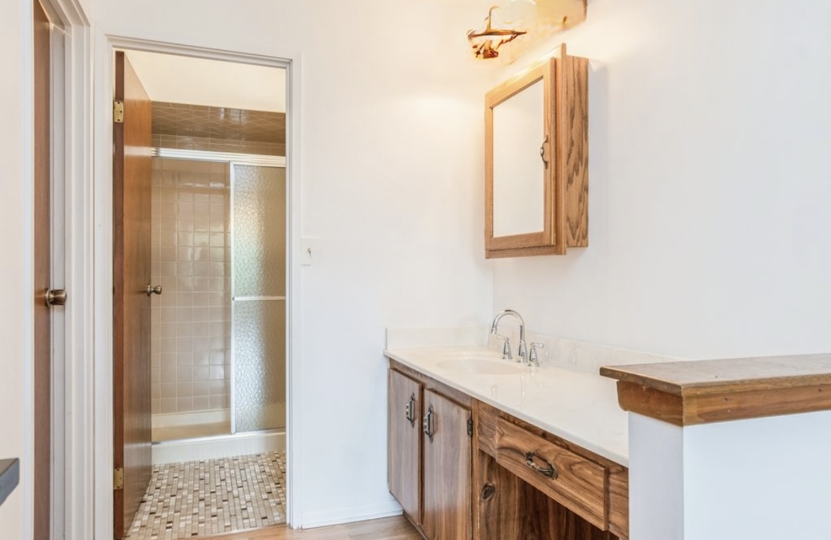 709 79th Street, Unit 401 Darien, IL 60561 - Photo 8 of 11