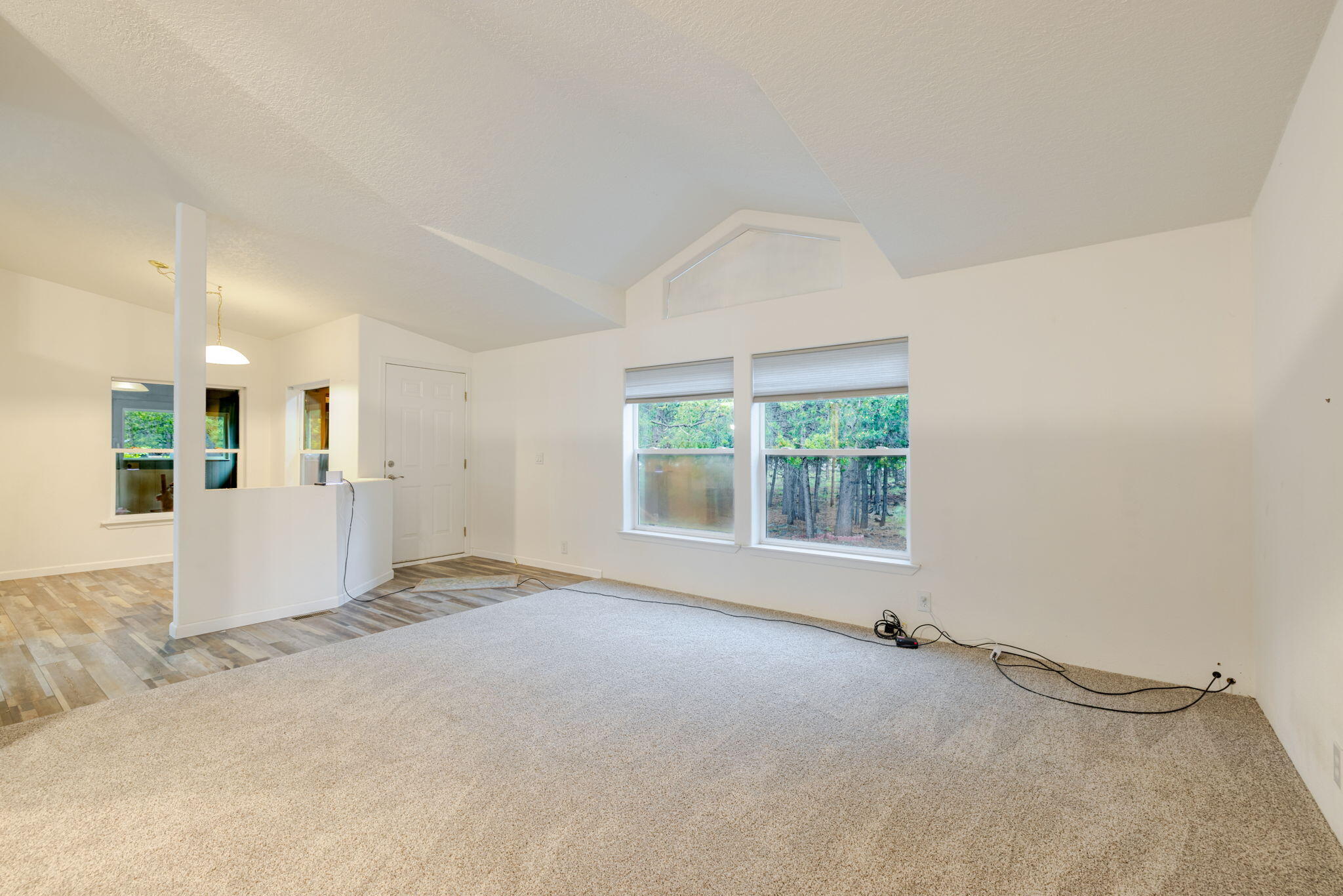 144450 Birchwood Road La Pine, OR 97739 - Photo 7 of 45 21-web-or-mls-144450 Birchwood Drive-21