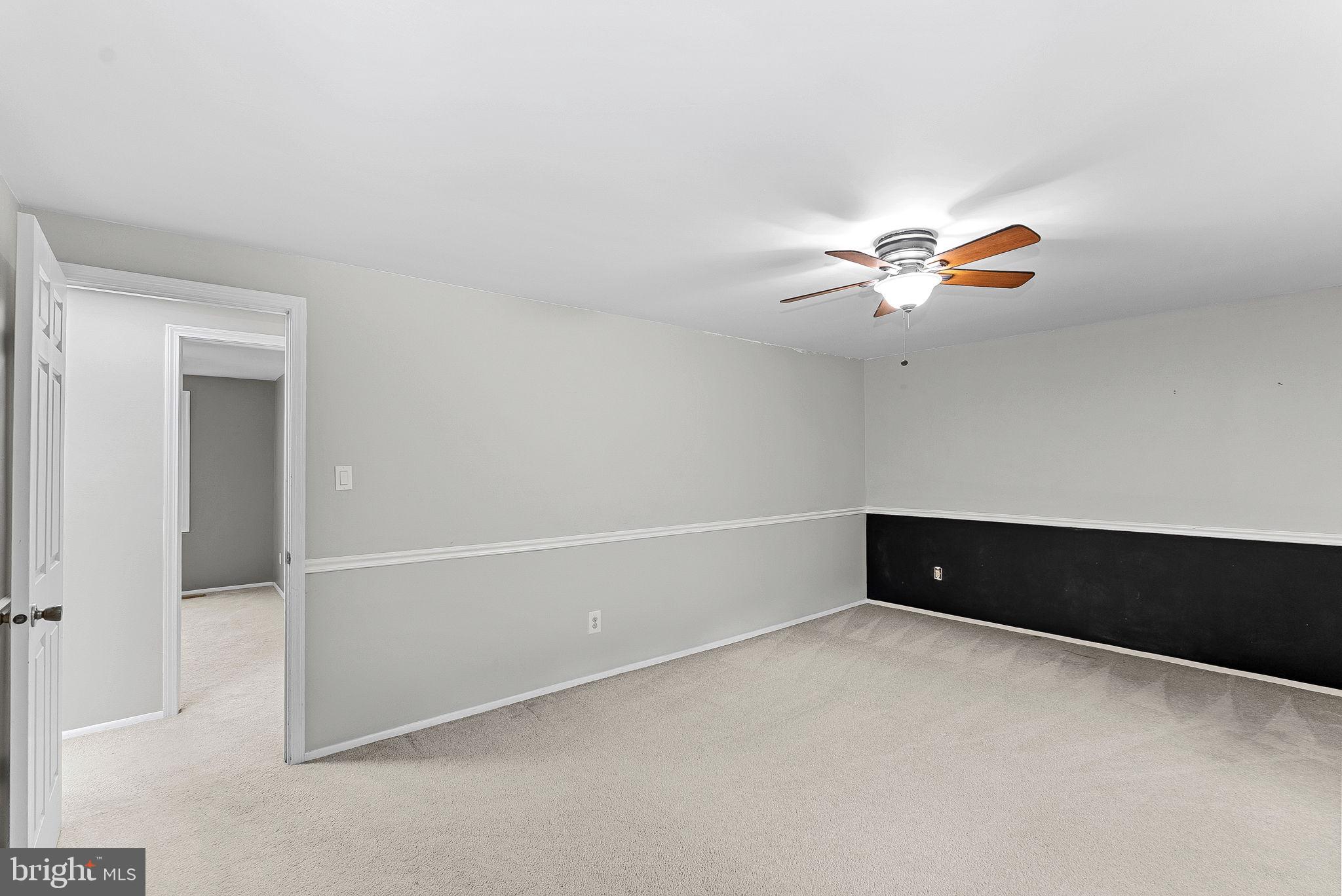 128 Applegate Drive Sterling, VA 20164 - Photo 37 of 58