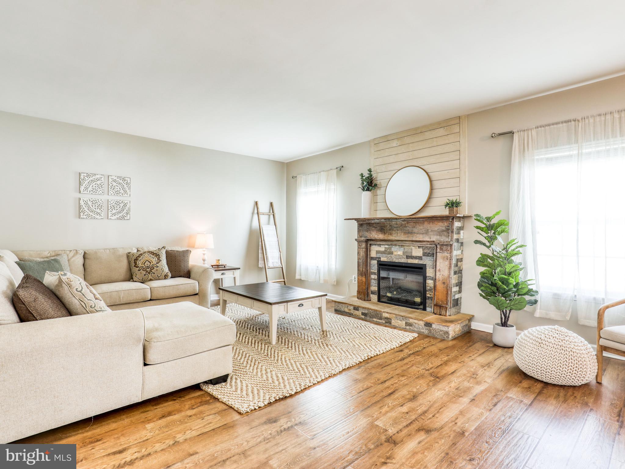 73 Overbrook Road Ranson, WV 25438 - Photo 13 of 56 Living Room