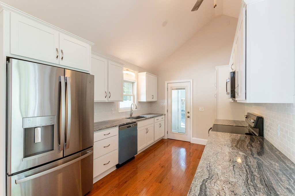 400 Wrentham Road Bellingham, MA 02019 - Photo 5 of 39 Gallery Image 5