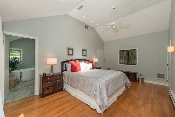 739 C Main Street Boxford, MA 01921 - Photo 12 of 30 Gallery Image 12