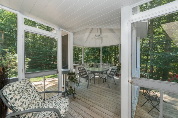 739 C Main Street Boxford, MA 01921 - Photo 4 of 30 Gallery Image 4