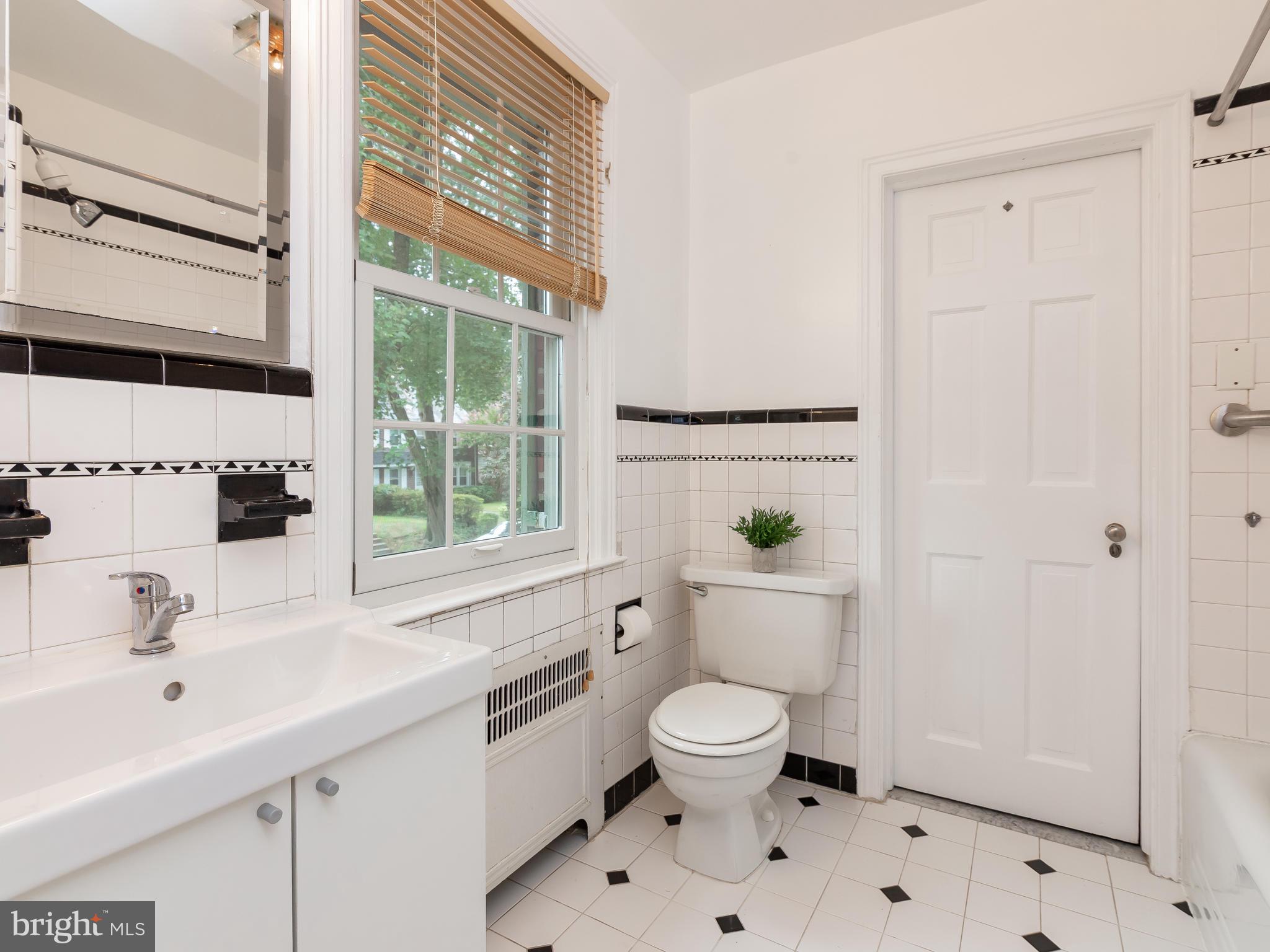 1411 Edgevale Road Wynnewood, PA 19096 - Photo 16 of 25 Gallery Image 16