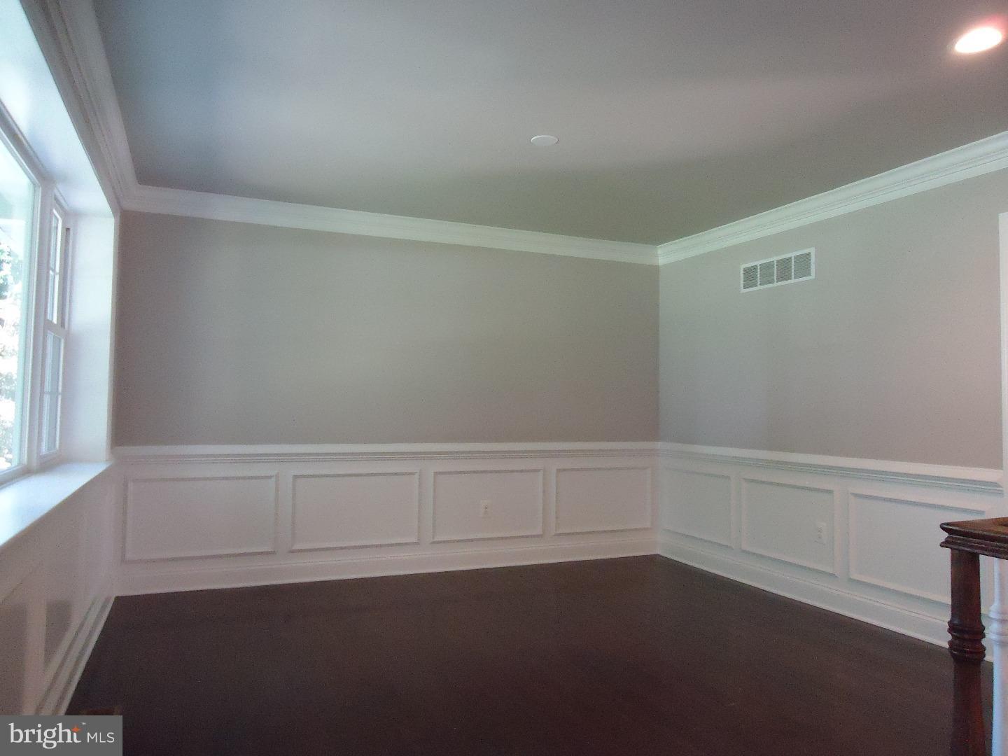 241 Arden Road Broomall, PA 19008 - Photo 3 of 25 Gallery Image 3