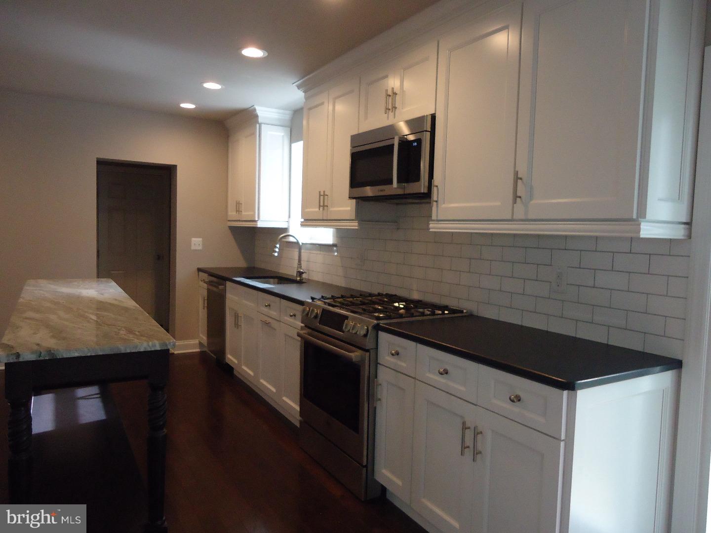 241 Arden Road Broomall, PA 19008 - Photo 9 of 25 Gallery Image 9