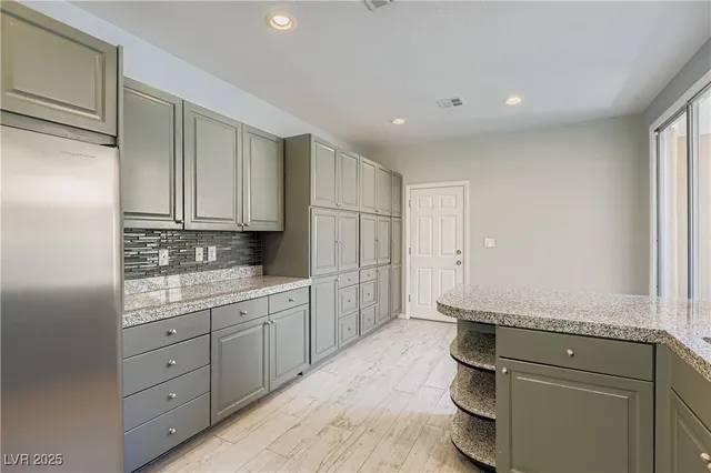 $3,200 | 5016 Mt Pleasant Lane, Las Vegas, NV 89113