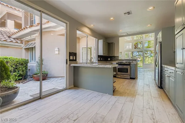 $3,200 | 5016 Mt Pleasant Lane, Las Vegas, NV 89113