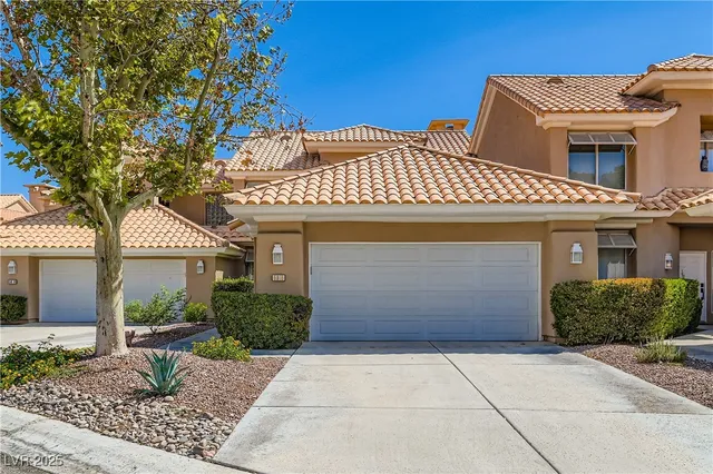 $3,200 | 5016 Mt Pleasant Lane, Las Vegas, NV 89113
