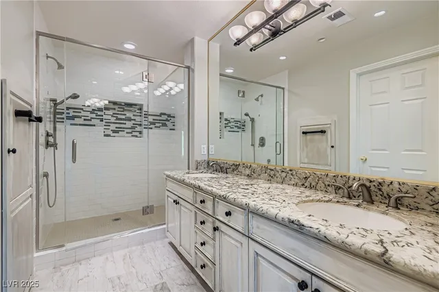 $3,200 | 5016 Mt Pleasant Lane, Las Vegas, NV 89113