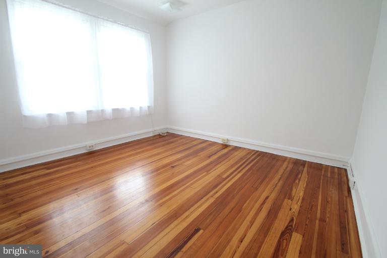76 Kinship Road Dundalk, MD 21222 - Photo 16 of 18 Bedroom