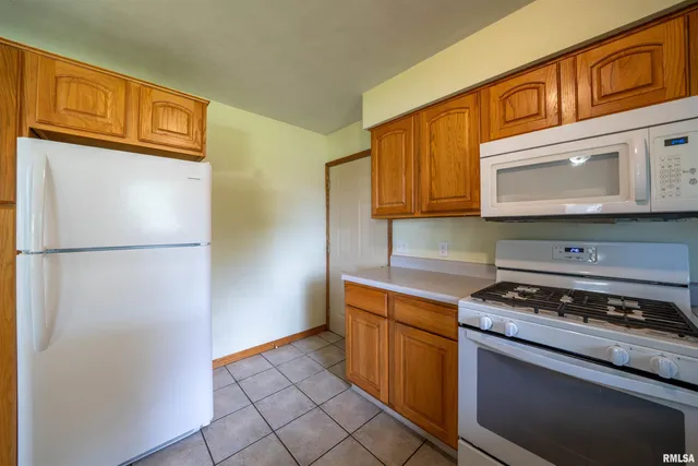 $159,900 | 105 East 9th Street, Delavan, IL 61734