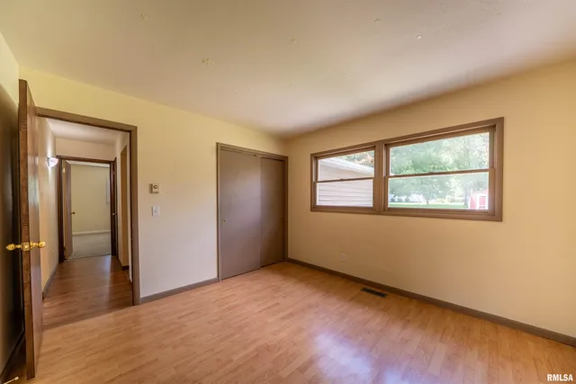 $159,900 | 105 East 9th Street, Delavan, IL 61734