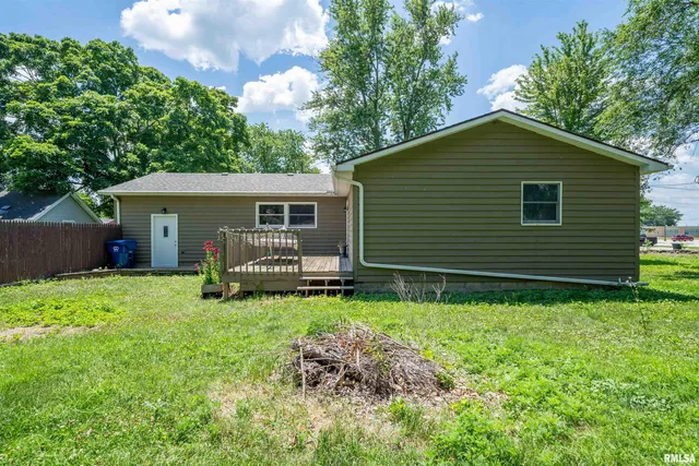 $159,900 | 105 East 9th Street, Delavan, IL 61734