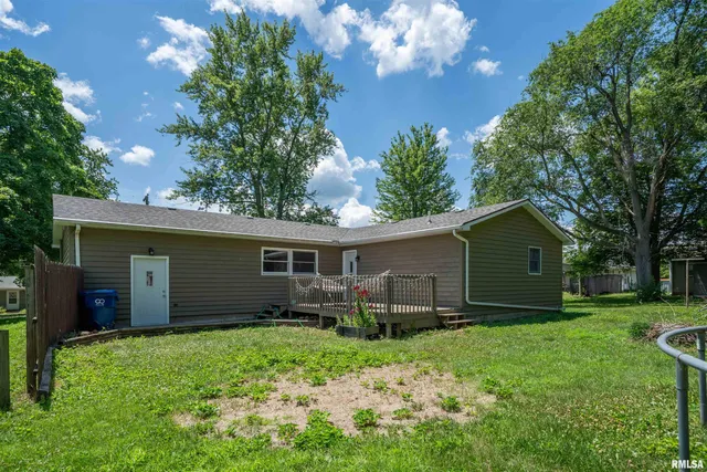 $159,900 | 105 East 9th Street, Delavan, IL 61734