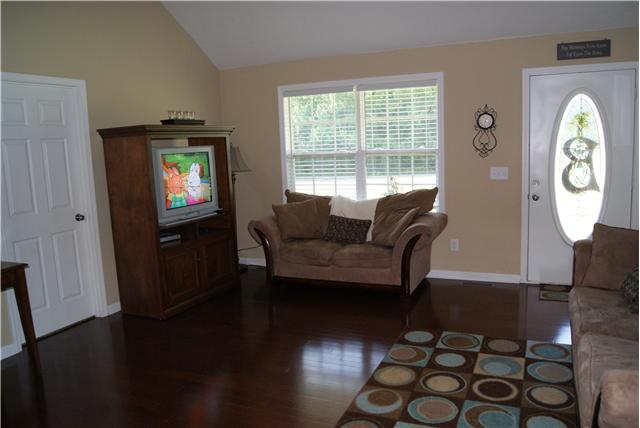 8137 Friendship Road Cross Plains, TN 37049 - Photo 12 of 19