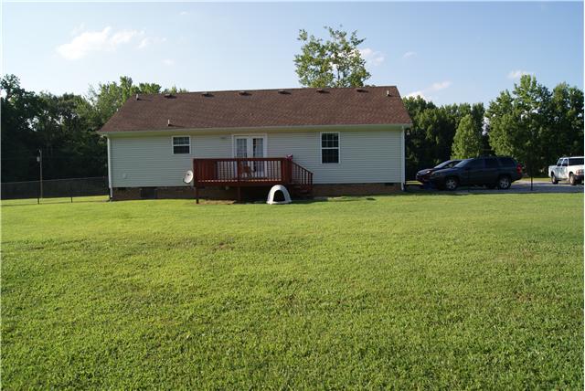 8137 Friendship Road Cross Plains, TN 37049 - Photo 5 of 19