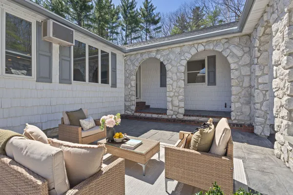 $699,000 | 5 Trix Lane, Biddeford, ME 04005