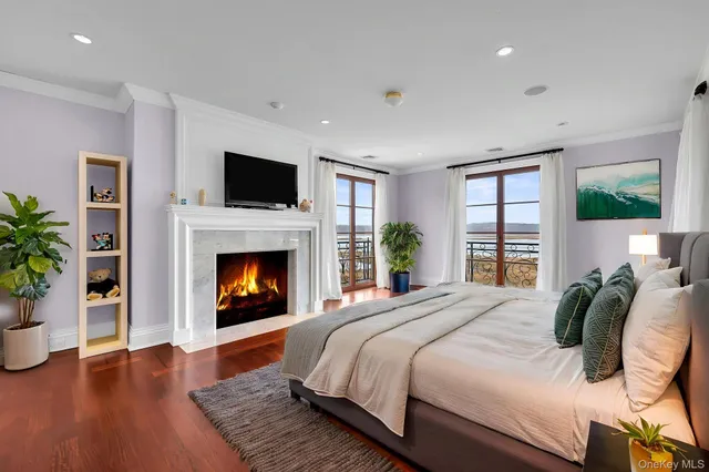 $6,499,000 | 717 A Short Beach Road, St. James, NY 11780