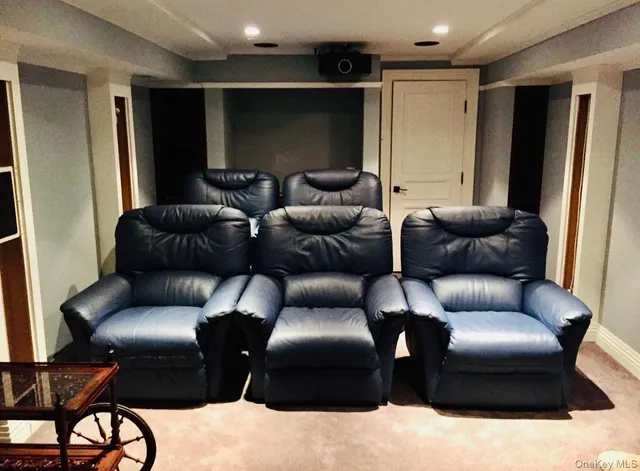 $6,499,000 | 717 A Short Beach Road, St. James, NY 11780