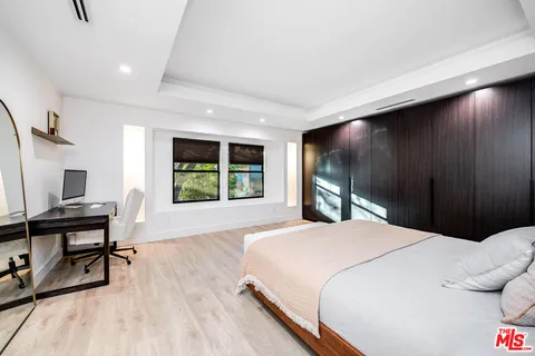$1,395,000 | 17150 Vintage Street, Northridge, CA 91325