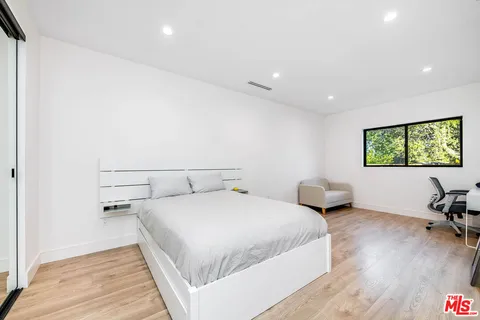 $1,395,000 | 17150 Vintage Street, Northridge, CA 91325