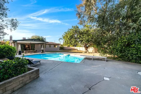 $1,395,000 | 17150 Vintage Street, Northridge, CA 91325