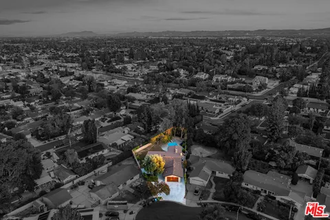 $1,395,000 | 17150 Vintage Street, Northridge, CA 91325