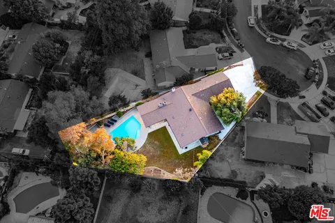 $1,395,000 | 17150 Vintage Street, Northridge, CA 91325