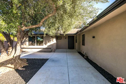 $1,395,000 | 17150 Vintage Street, Northridge, CA 91325