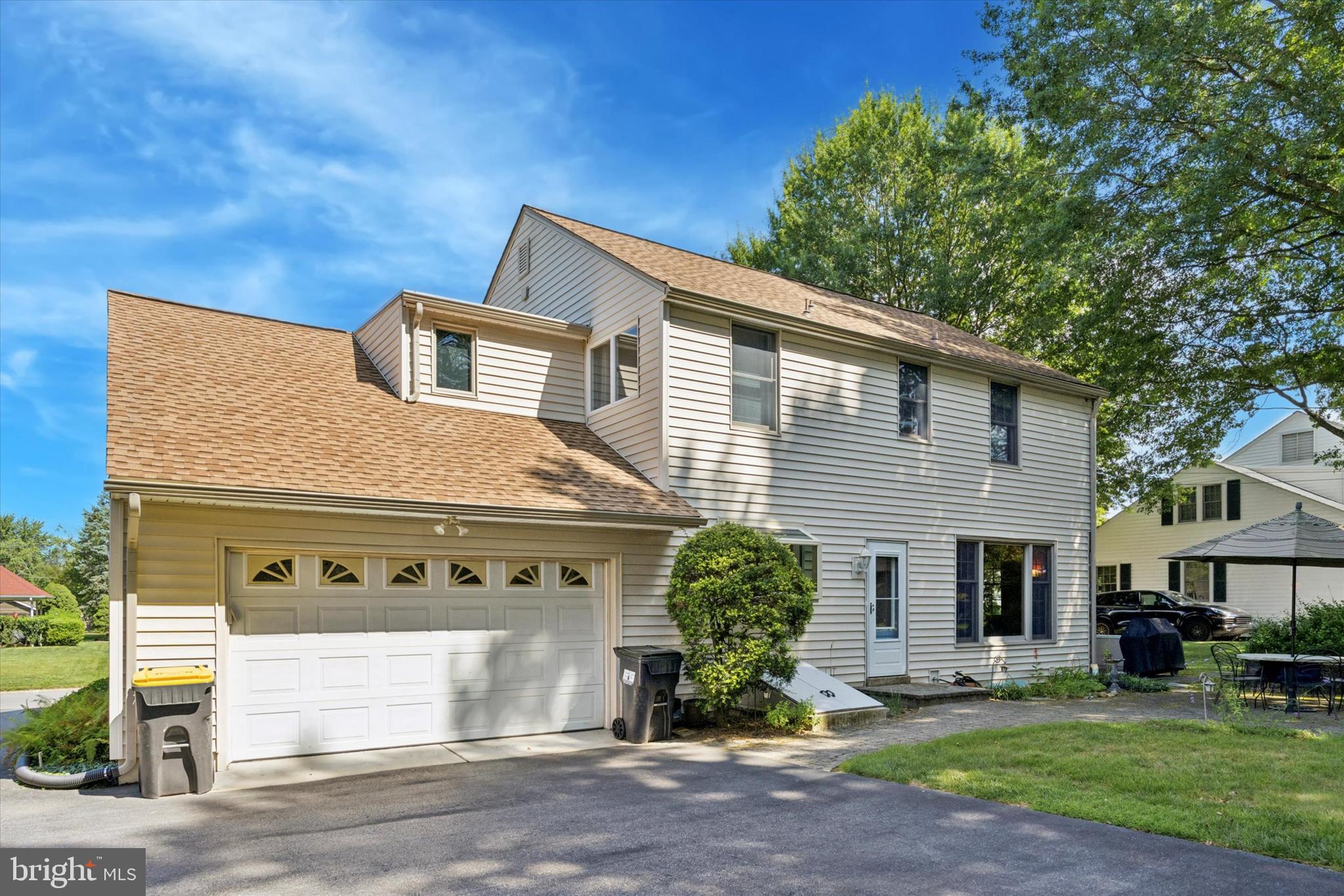 1208 Bruce Road Wilmington, DE 19803 - Photo 34 of 38 a front view of a house with garden