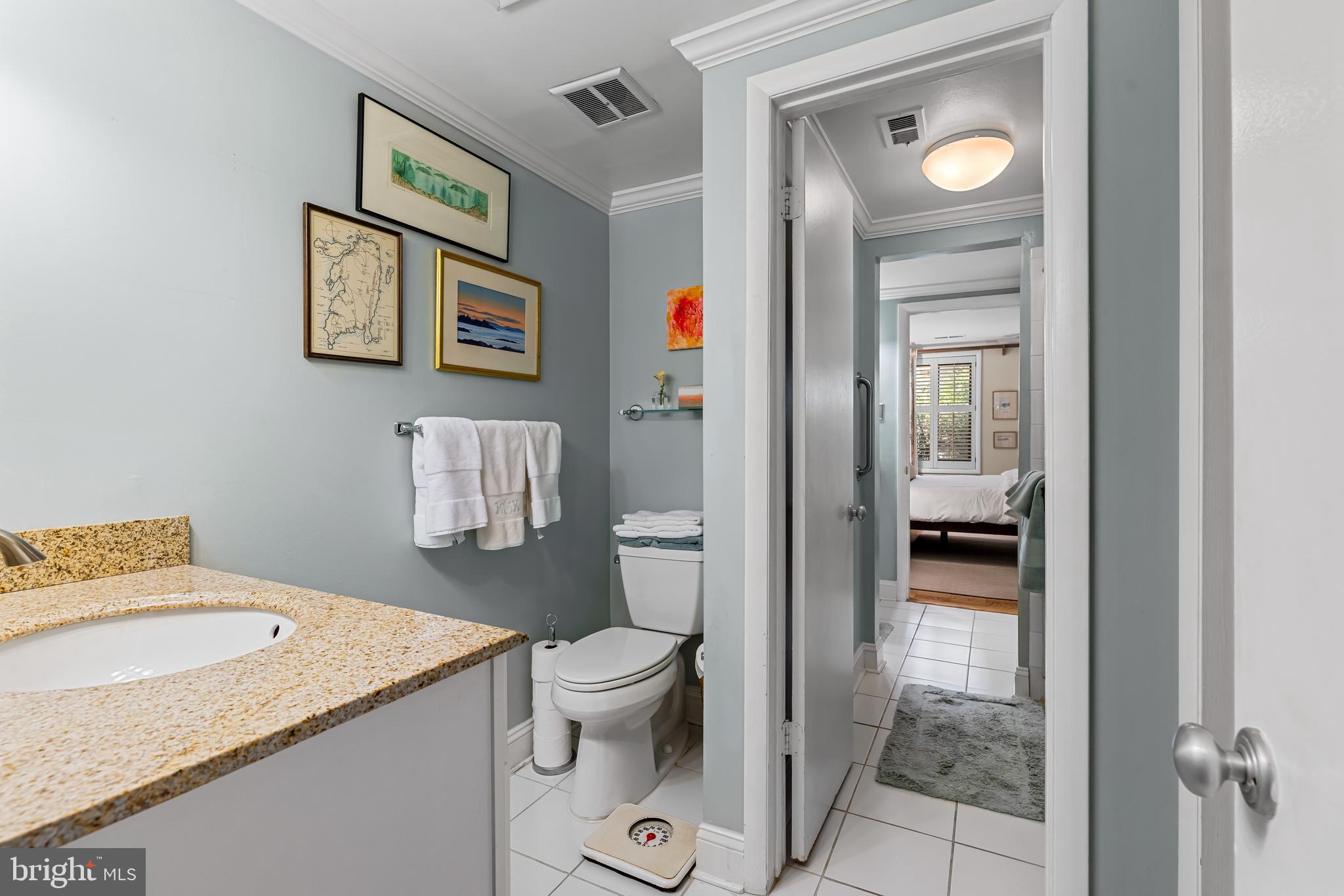 1 Cross Keys Road, Unit 1A Baltimore, MD 21210 - Photo 29 of 52 Primary bath.