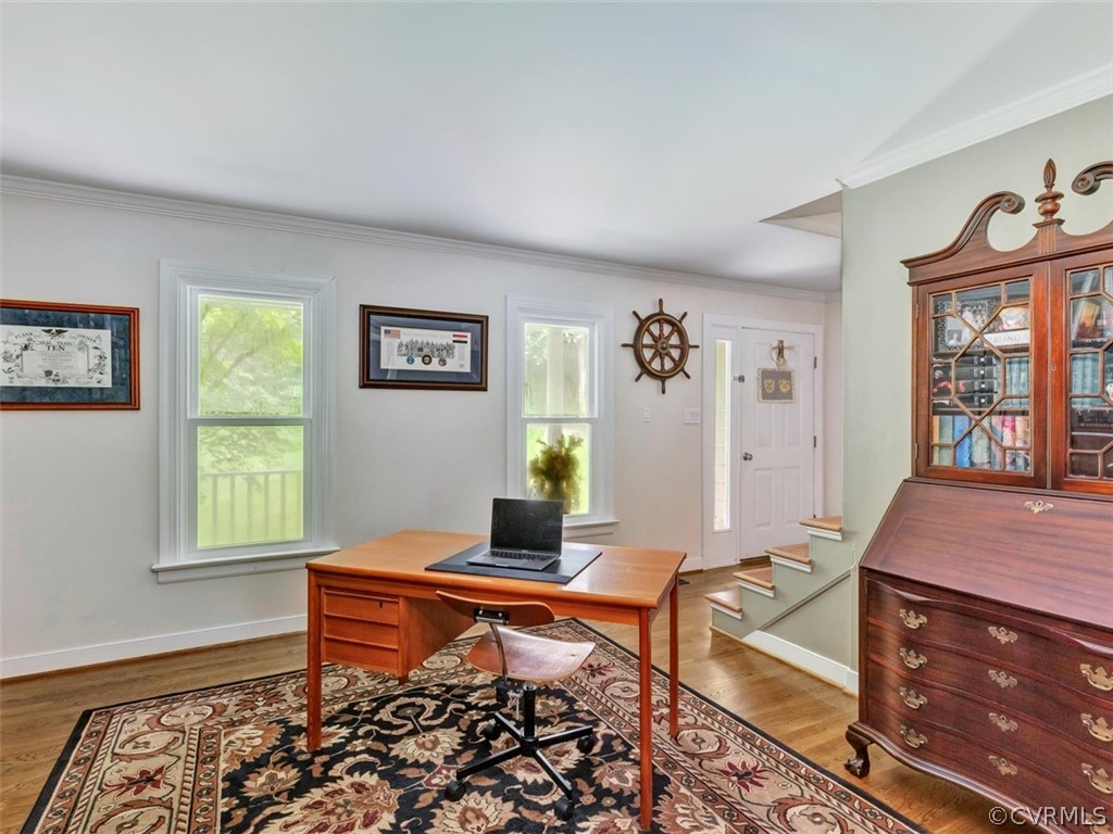 14042 Princess Mary Road Chesterfield, VA 23838 - Photo 4 of 31 a living room with furniture and window