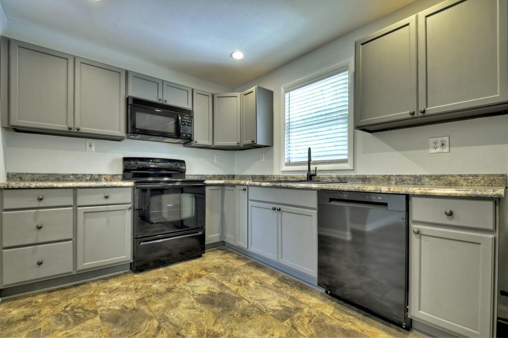 870-868 Sugar Creek Road Blue Ridge, GA 30513 - Photo 3 of 84