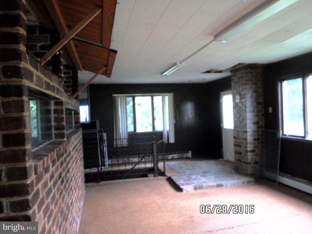 135 Rife Road East Berlin, PA 17316 - Photo 9 of 28 Gallery Image 9